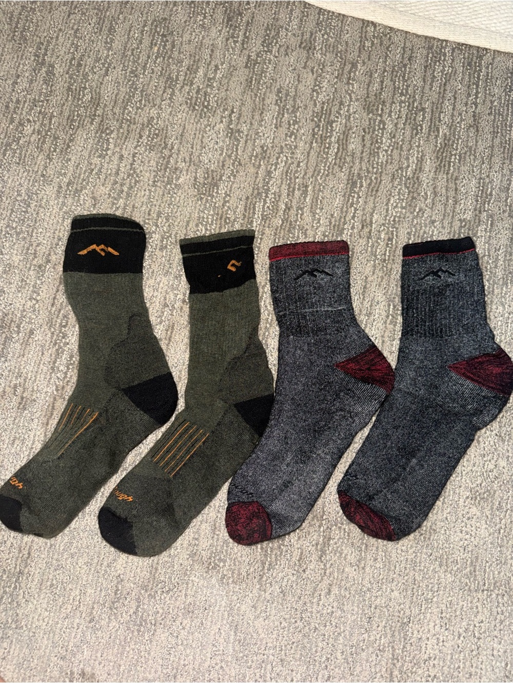 Darn tough wool socks medium and xl like new factory color defects - Picture 2 of 3